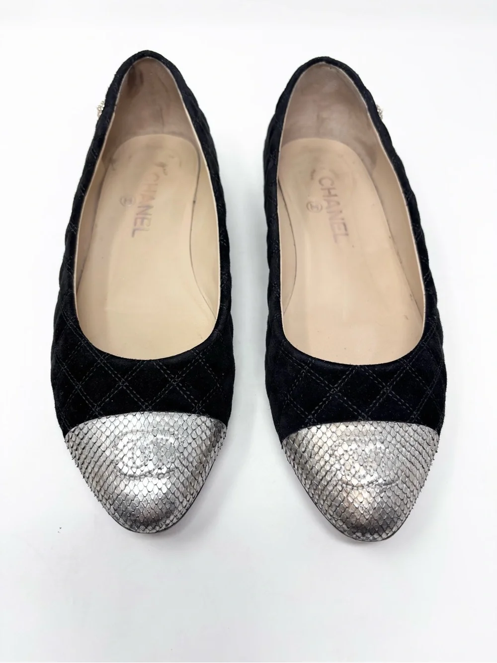 Chanel CC Silver Snakeskin Cap Toe Black Suede Quilted Ballet Flat size 39.5 EU